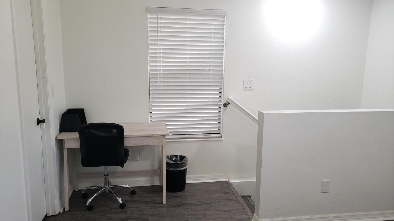 Discover Luxury Condo Steps Away From Celebration Pointe And I-75! Gainesville Eksteriør billede