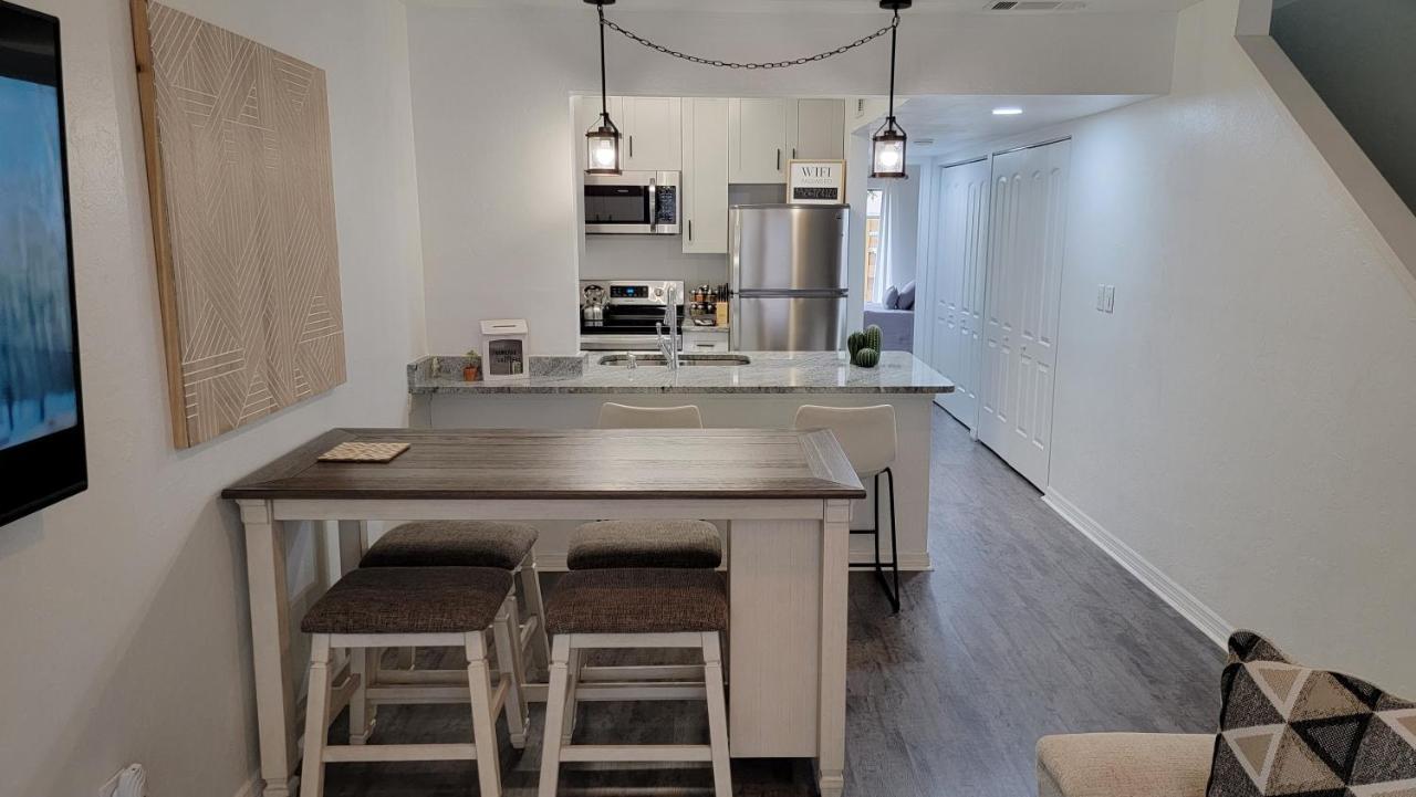 Discover Luxury Condo Steps Away From Celebration Pointe And I-75! Gainesville Eksteriør billede